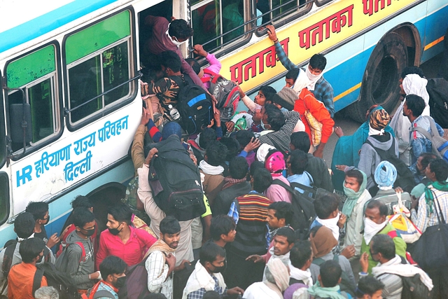 Migrant workers going back to their native villages.&nbsp;