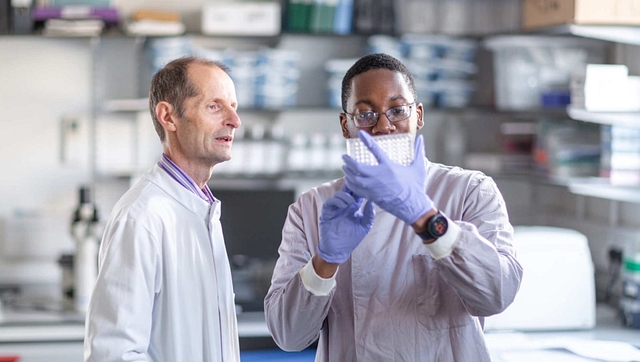 Professor Robin Shattock and his team in Imperial College London’s Department of Infectious Disease 