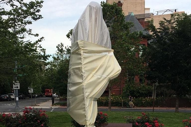 Mahatma Gandhi statue outside Indian embassy in Washington DC (Pic Via ANI/Twitter)
