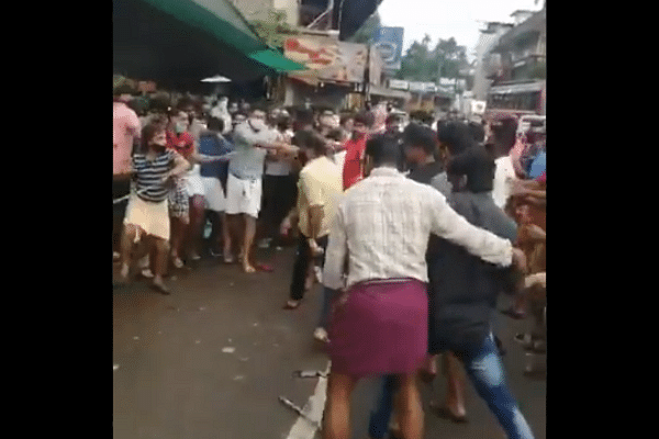 Watch: Trade Unionists From CPM And Muslim League Fight Each Other In Kerala Over Fish Market Dispute