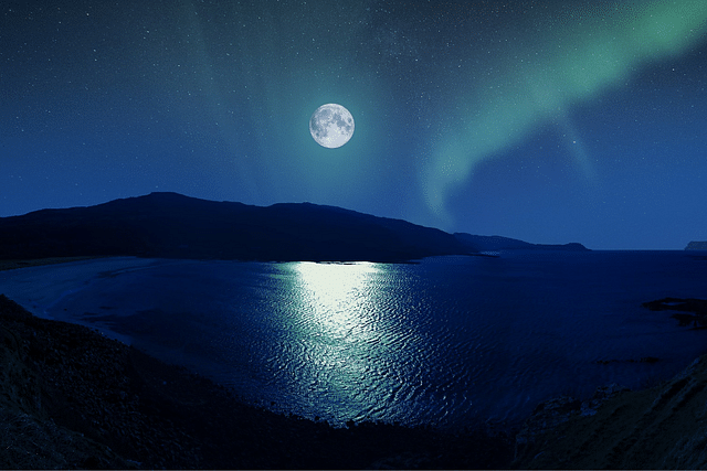 Water On The Moon: New Findings Promise To Make Lunar Exploration A Tad Bit Easier And More Exciting