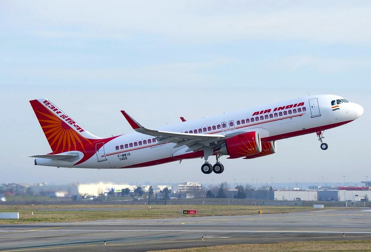 Tata, SpiceJet Promoter Ajay Singh In Contention To Acquire Air India, Due Diligence By Final Bidders To Commence In 2 Weeks: Report
