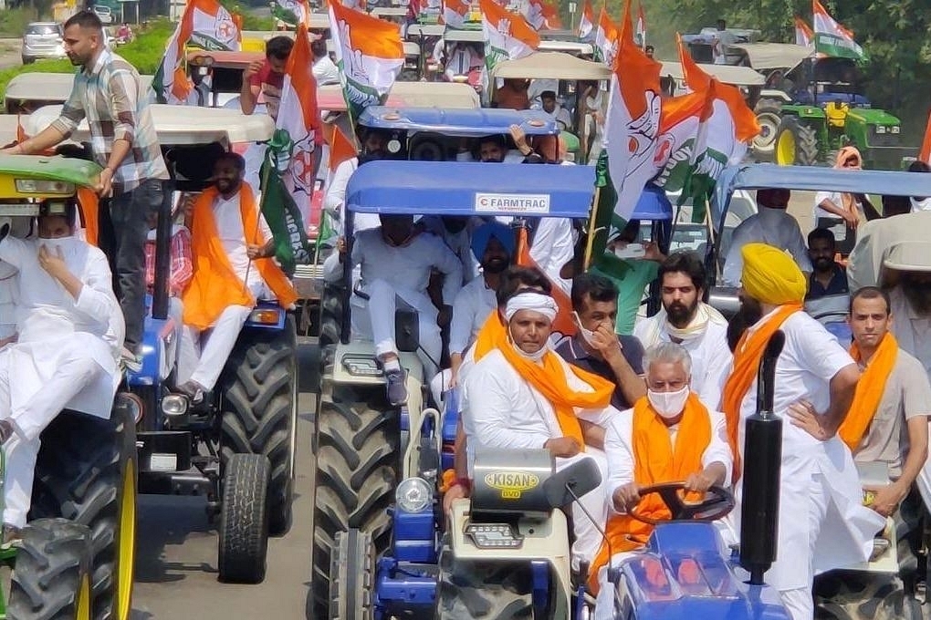 At Peak Of Tractor Rally Violence, Some Journalists Spread False News That Police Shot Dead A Farmer 