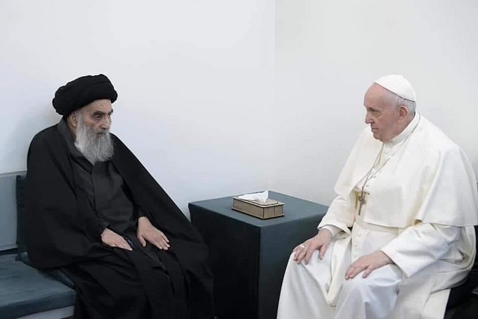 Pope Francis Meets Top Shiite Ayatollah Ali al-Sistani During Trip to Iraq, Calls For Abrahamic Unity