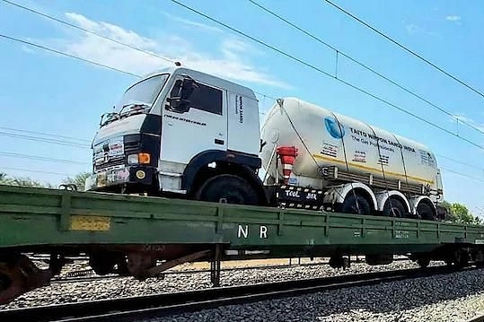 A tanker carrying liquid oxygen mounted on oxygen express.