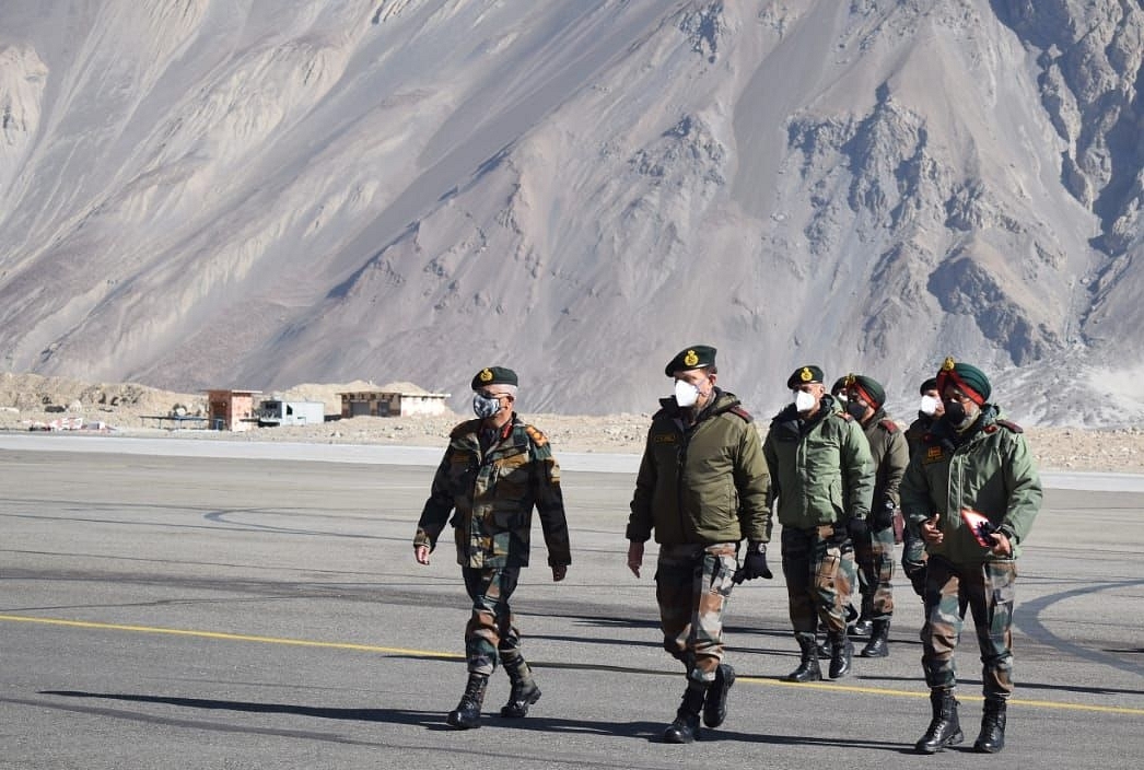 Indian Army Chief General Naravane Visits Forward Locations At Siachen, Ladakh; Reviews Operational Situation  