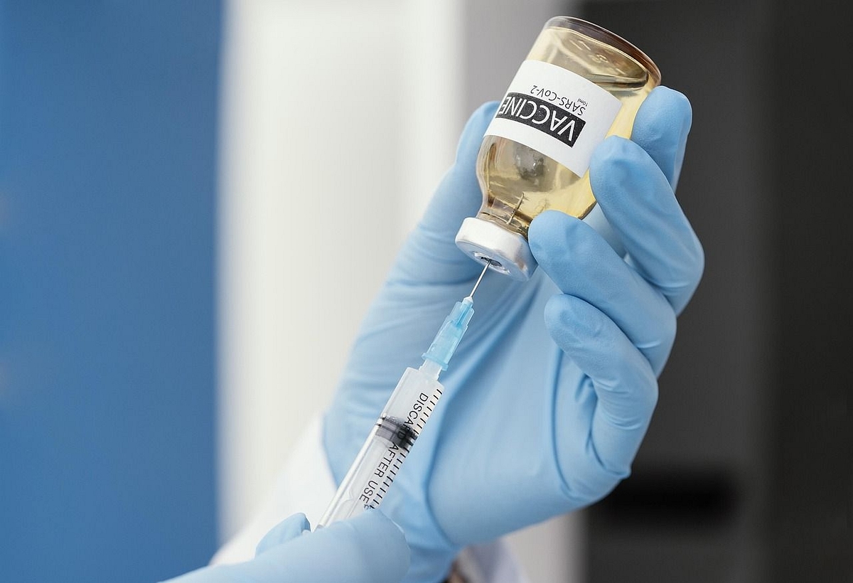 Delhi, Gujarat And Tourism-Based States Among Best Performers In First Dose Vaccine Coverage