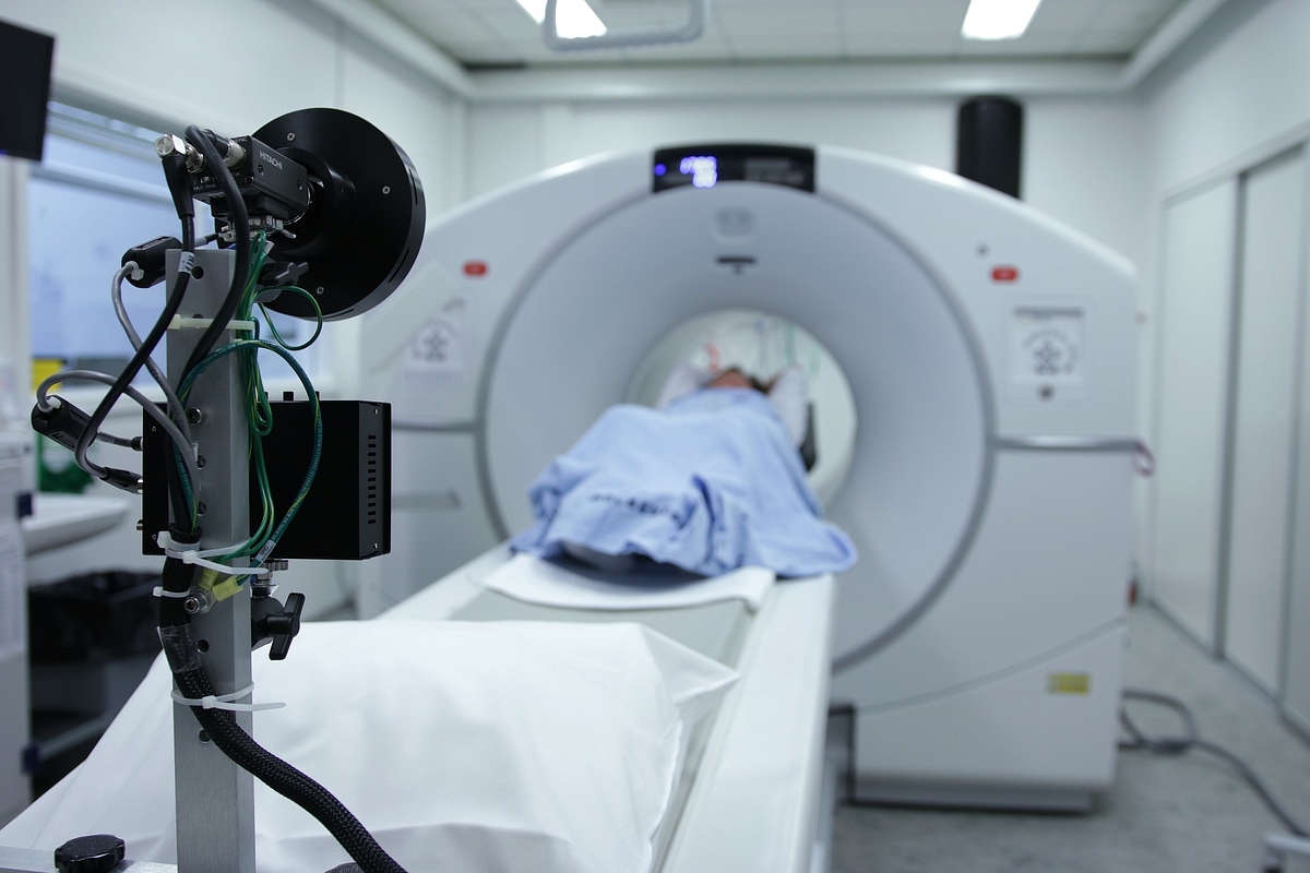 Closer Look: Does One CT Scan Emit Radiation Of 300-400 X-Rays?