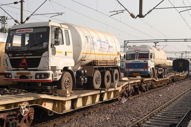 Tankers carrying liquid oxygen mounted on oxygen express.