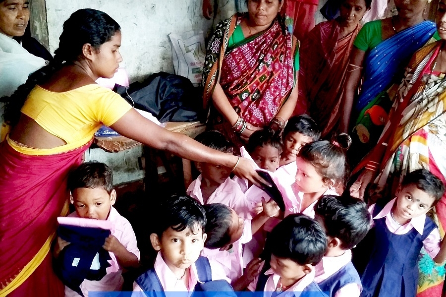Gujarat First State In The Country To Provide Free Uniforms For All Anganwadi Kids
