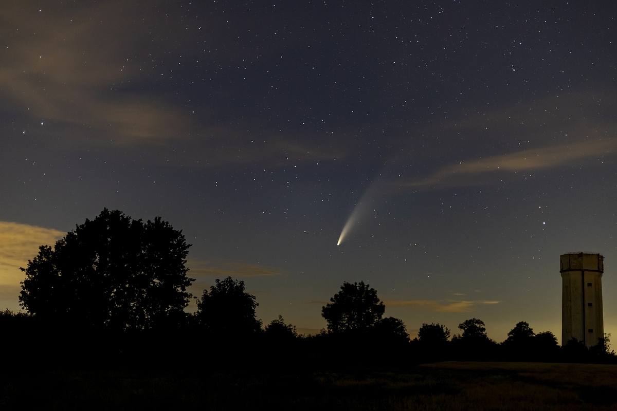 Colossal Comet Spotted In Outer Solar System, Coming In From Deep In The Oort Cloud