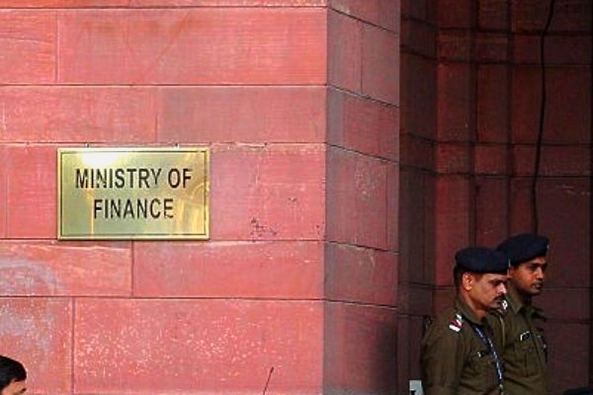 PSB Clerical Exams To Be Held In 13 Regional Languages Along With Hindi And English, Recommends Finance Ministry