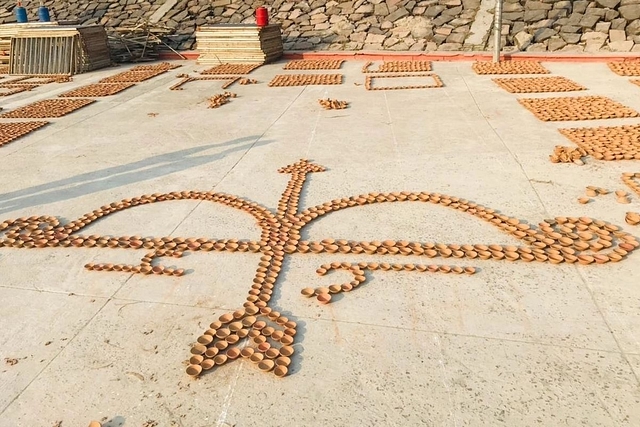 Ram’s arrow depicted through lamps at the Deepotsav