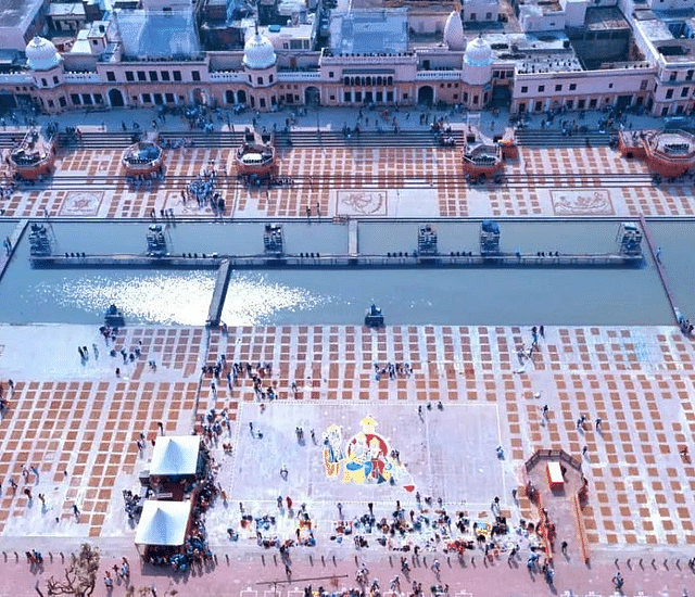 A bird’s eye view of the Ram Ki Paidi gearing up for Deepotsav