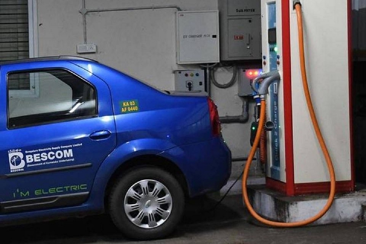 EV Push: Parliamentary Panel Seeks Live Database Of Charging Stations Across The Country 