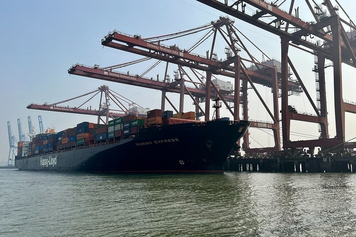 Maharashtra: Activists Protest Against Construction Of Rs 65,000 Crore Mega Port At Wadhavan Near Mumbai