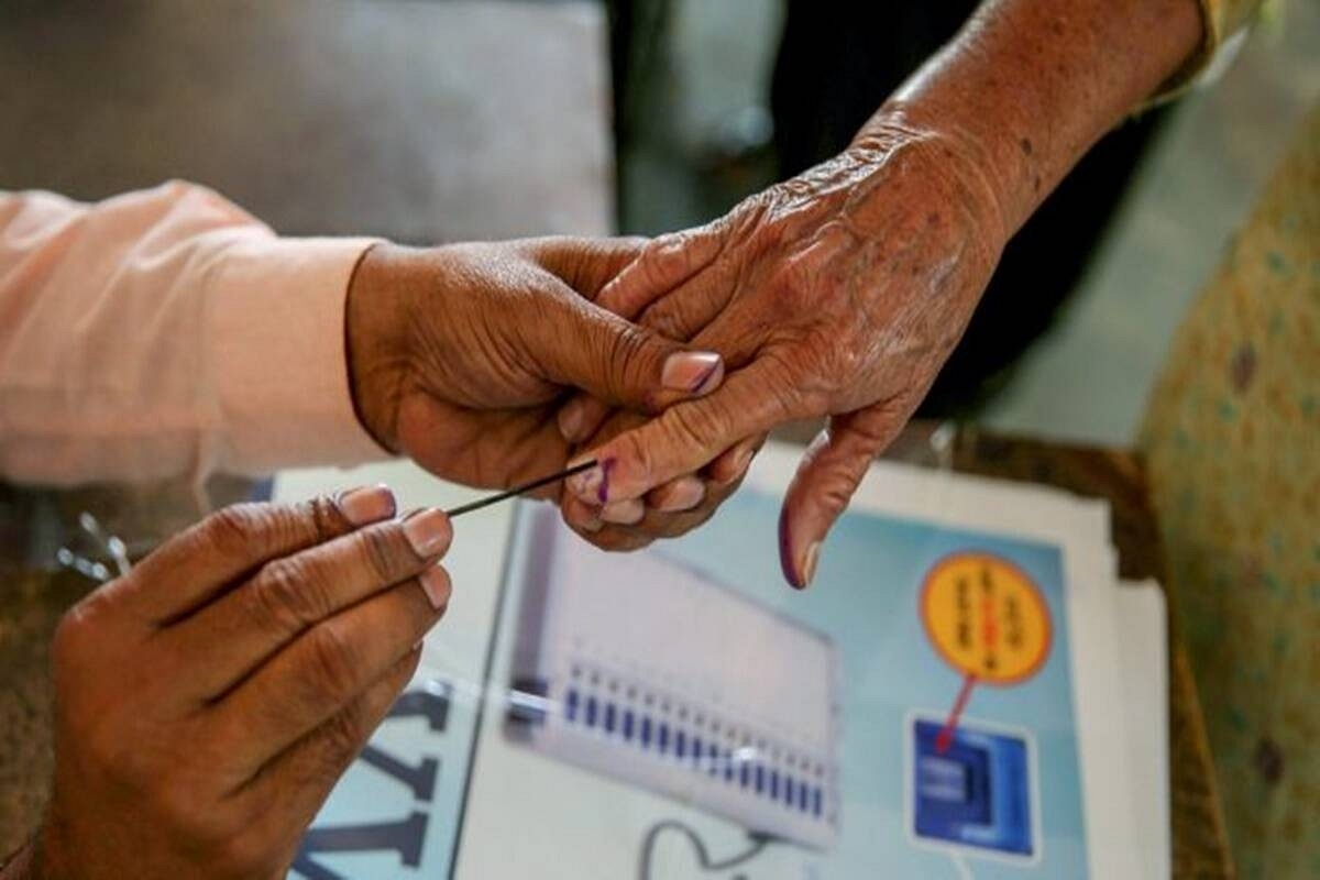 UP Polls: Nearly 58 Per Cent Turnout Recorded Up To 5 PM, Hour Before Closing Time