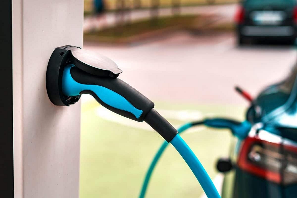 Delhi: BSES To Scale Up To 150 EV Charging Points At Its Offices In Next 2 Years