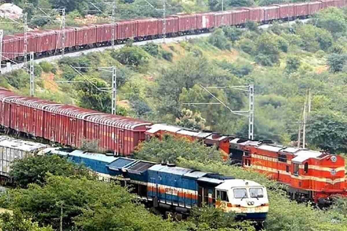 Freight Transportation Milestone: Indian Railways Crosses 1,000 Million Tonne Mark, Earns Rs 108,593 Crore