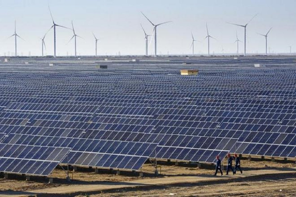 Adani Commissions India's First Wind-Solar Hybrid Power Plant Of 390 MW In Rajasthan's Jaisalmer