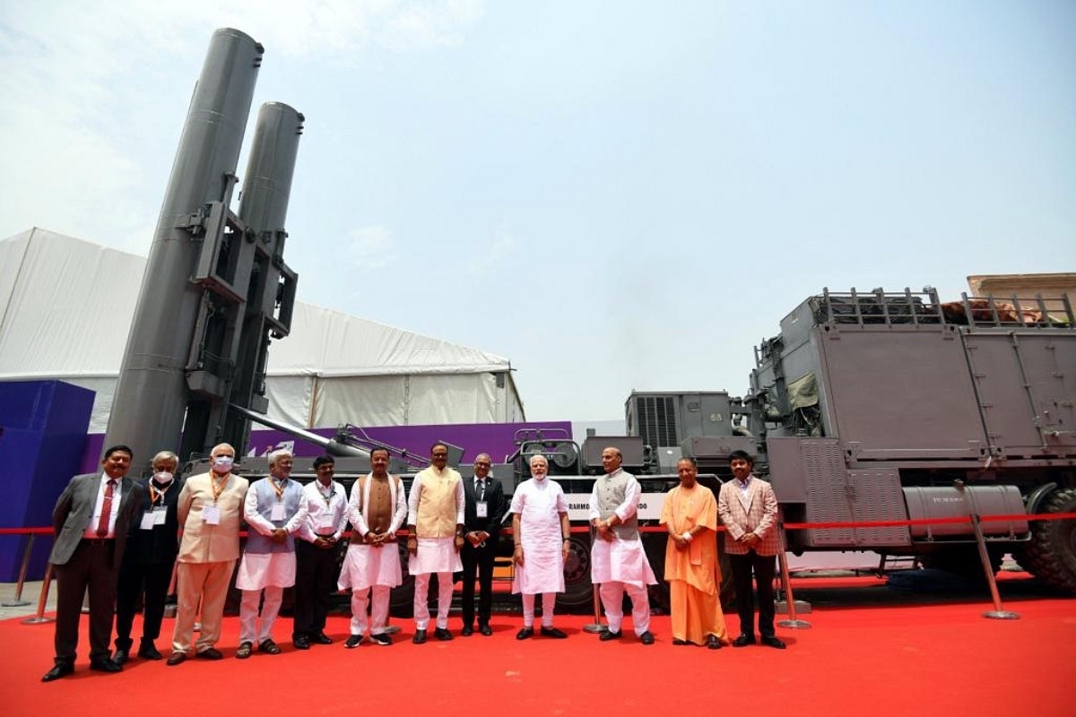 UP Investors Summit 2022: PM Modi Visits BrahMos Aerospace's Display Showcasing India's Firepower
