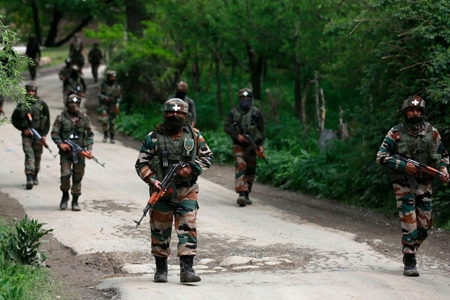 Indian Army soldiers(Waseem Andrabi/Hindustan Times via GettyImages)