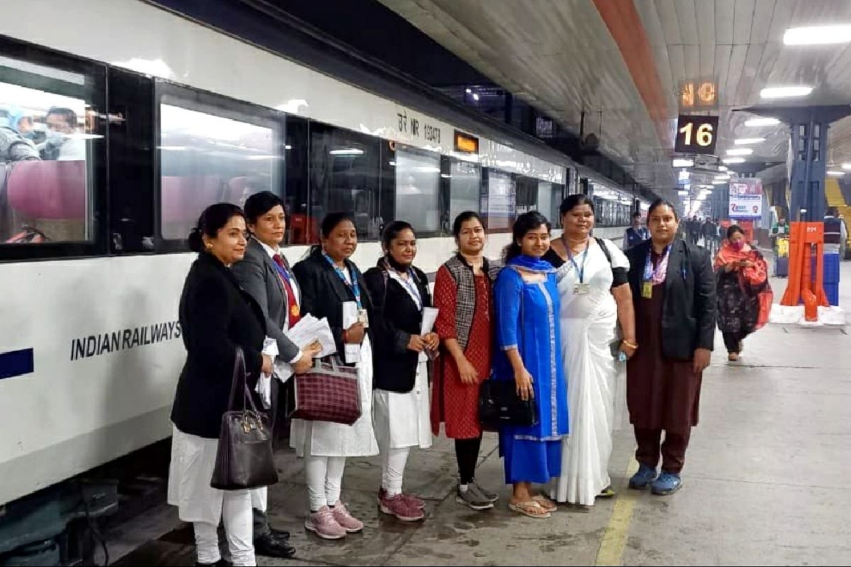 Over 4000 Female Candidates Selected For Station Master And Traffic Assistant Posts In Railways