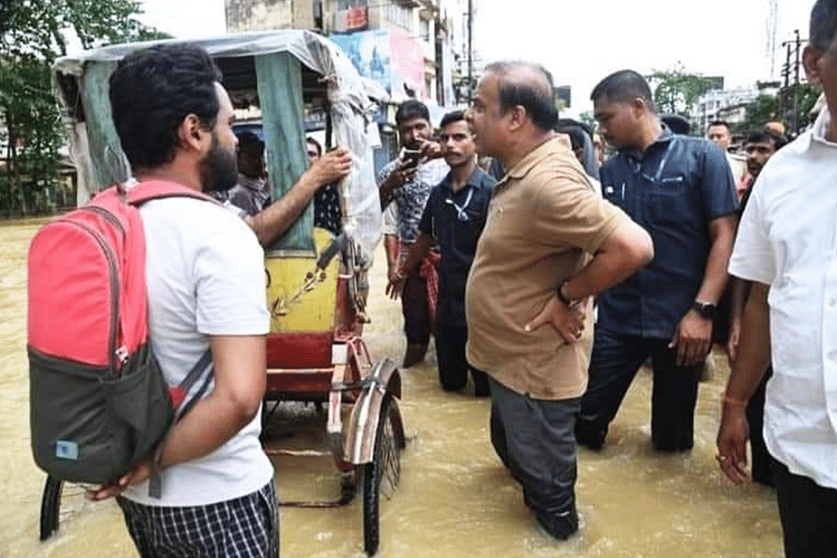 Assam Floods: With CM Himanta Biswa Sarma Himself On Ground Zero, State Government's Relief Efforts Receive A Boost And Popular Support 