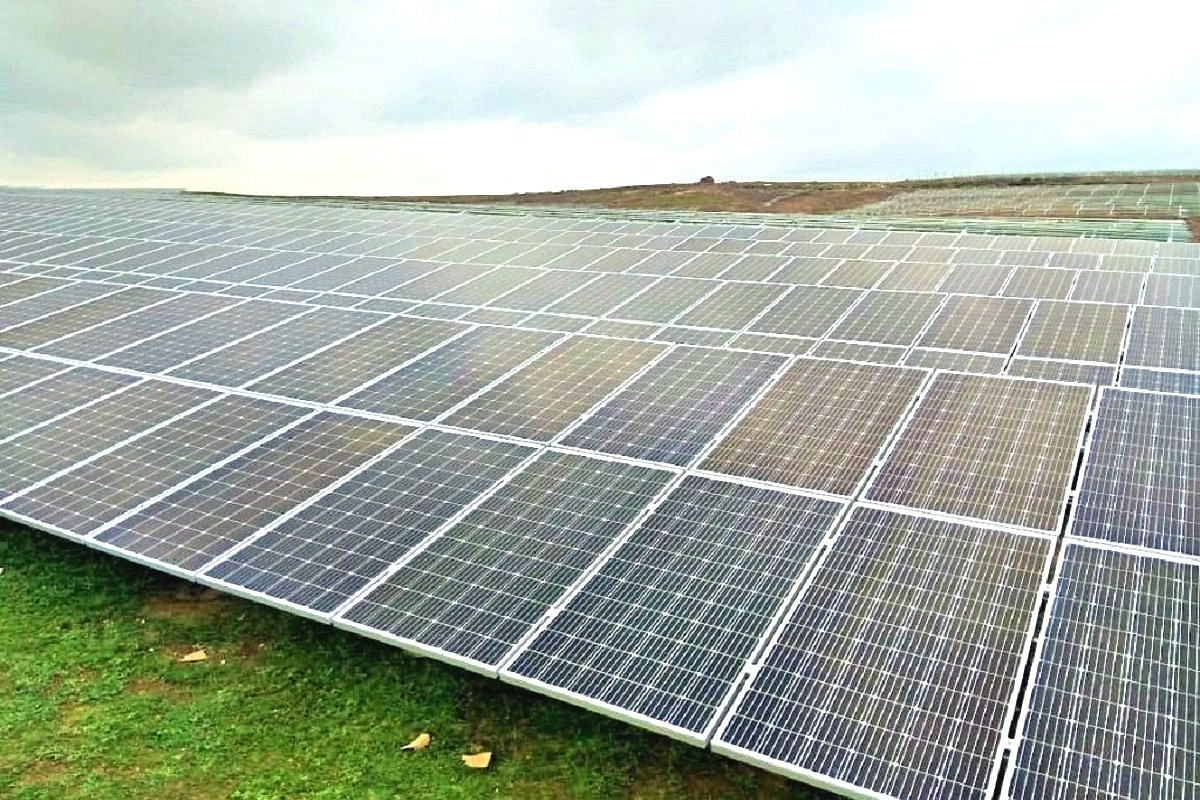 India's Solar Power Generation Capacity Surpasses 70 GW Mark With Rajasthan Occupying Top Slot