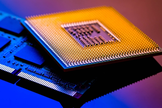 Intel To Temporarily Outsource More Chip Production To TSMC As Part Of Cost-Cutting Measures