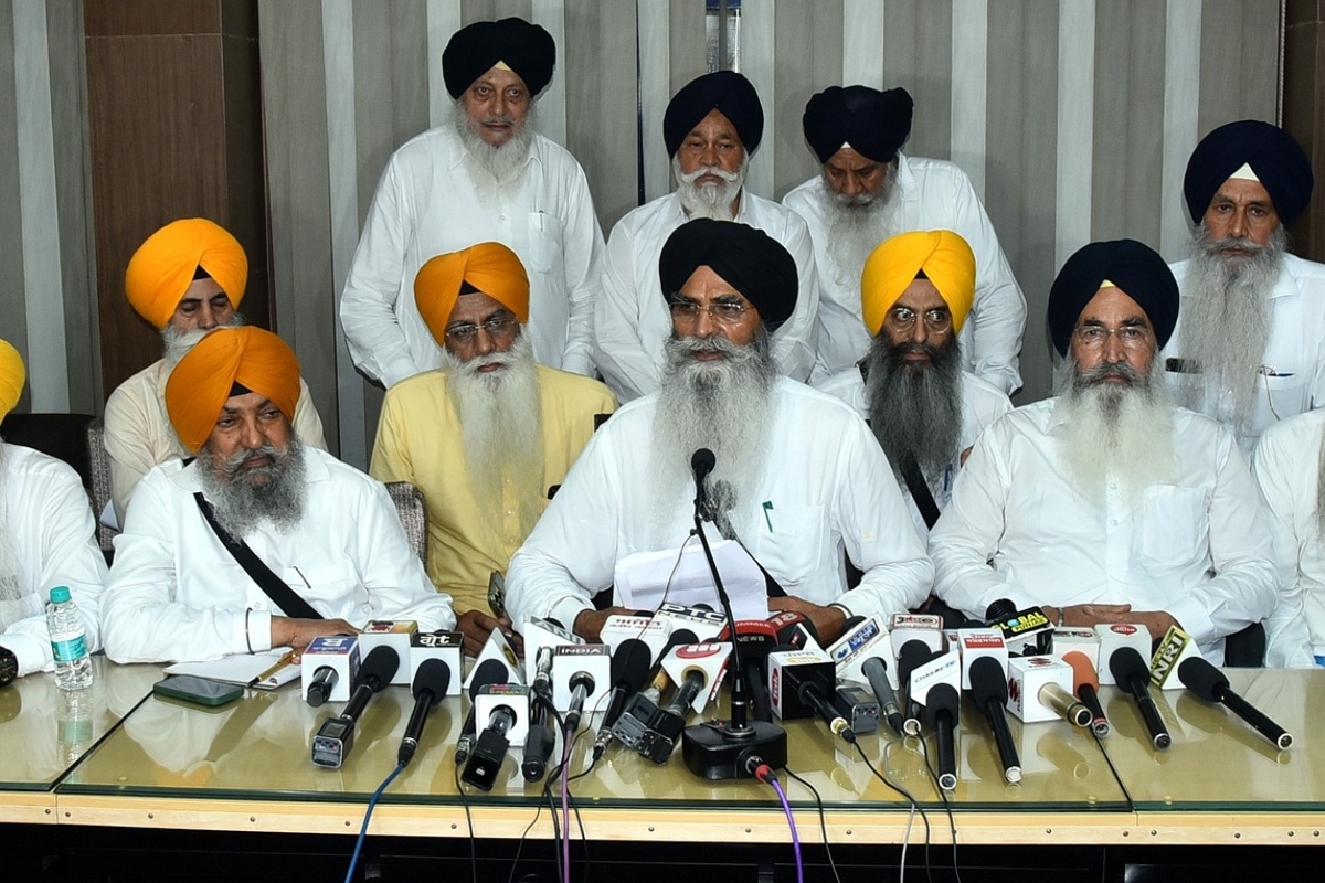 Sindhi Temples Return Saroops Of Shri Guru Granth Sahib: How SGPC Has Tied Itself Up In Knots On The Issue