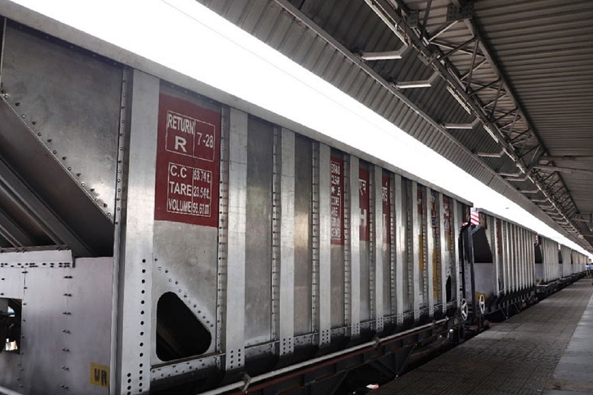 Railways To Deploy One Lakh Aluminium Wagons, To Reduce Carbon Emissions By 25 Lakh Tonnes Per Annum
