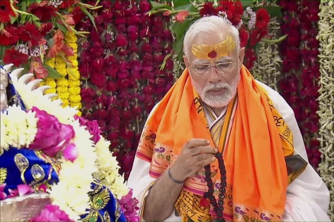 Prime Minister Modi at the Mahakaleshwar temple before the lokarpan of the corridor