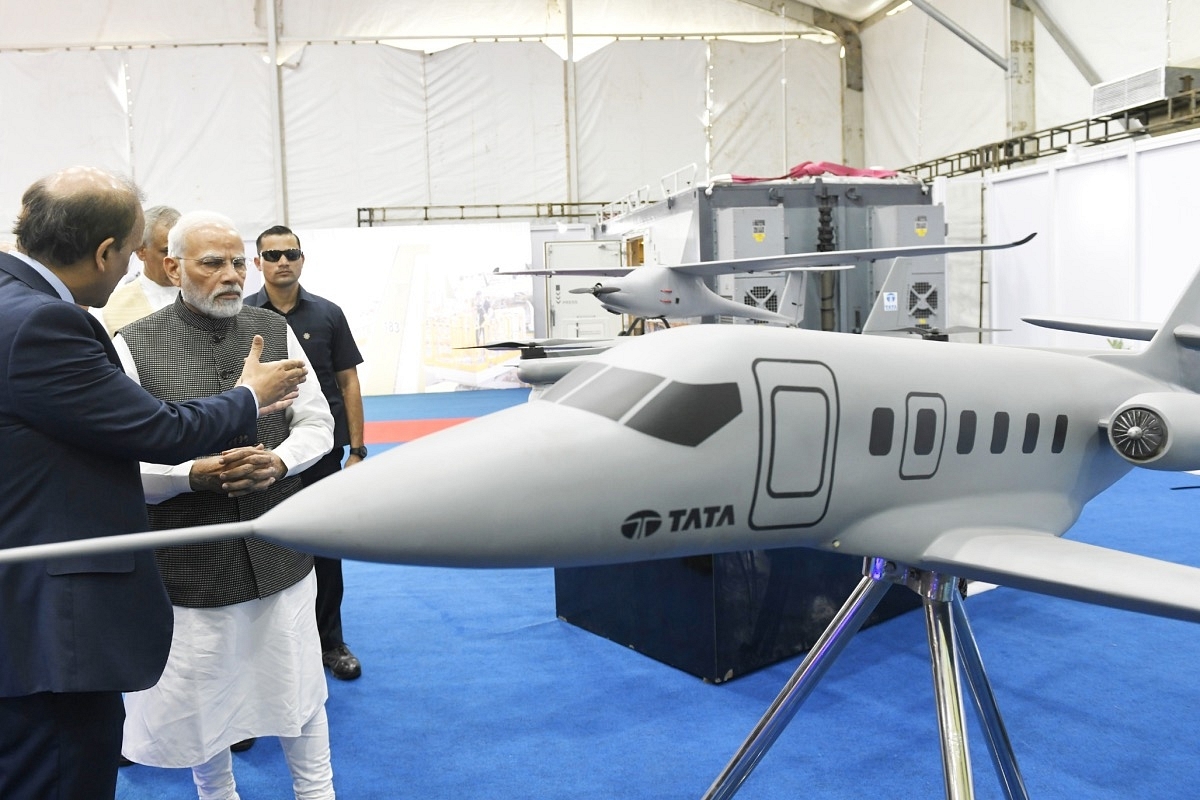 PM Modi Calls On Global Defence Majors To Make India Manufacturing Hub