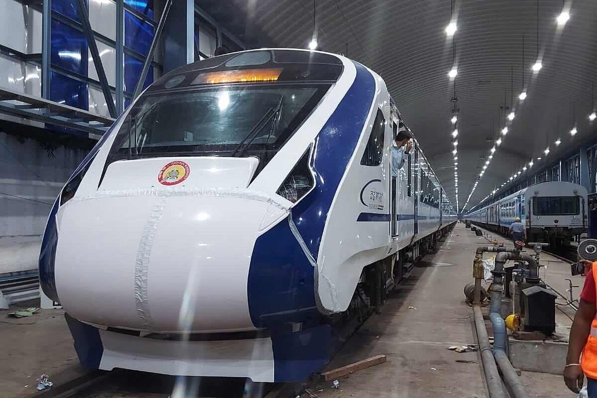 Alstom, Medha And Siemens Enter Race For Making 200 Vande Bharat Trains