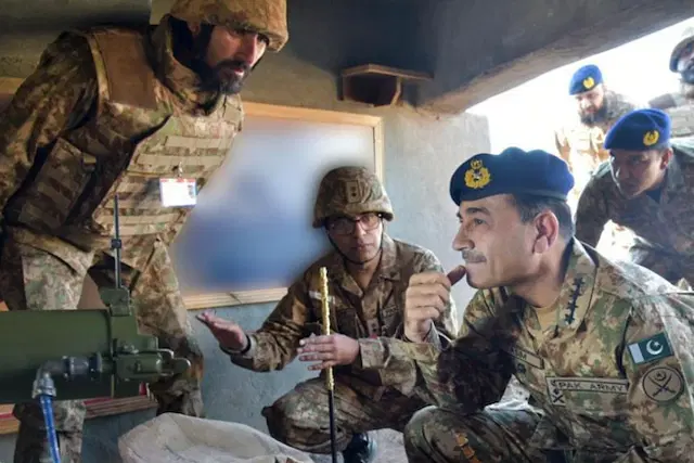 Pakistan Supplies Weapons To Ukraine As West Loosens Purse Strings For Aid