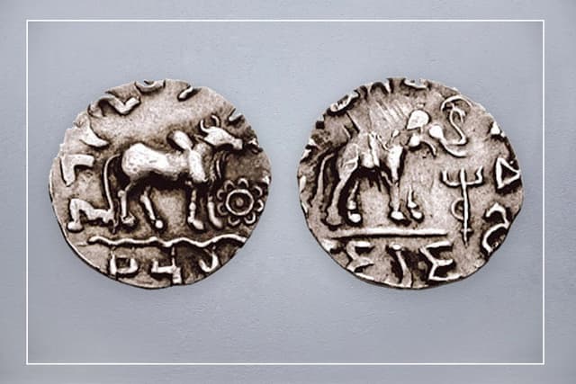 Coins of Adumbaras circa 1st century BCE. with Saivaite symbols (Trishul and Nandi) and lehand 'Bhagavata mahadevasa rajarana',
