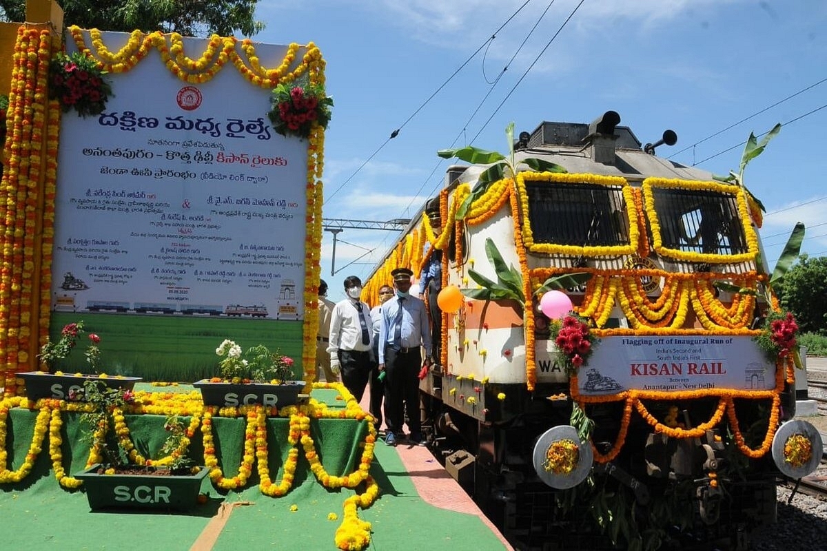 Indian Railways Towards Doubling Farmers' Income: Over 2,359 Kisan Rails Transport 7.9 Lakh Tonnes Perishables Since Launch 