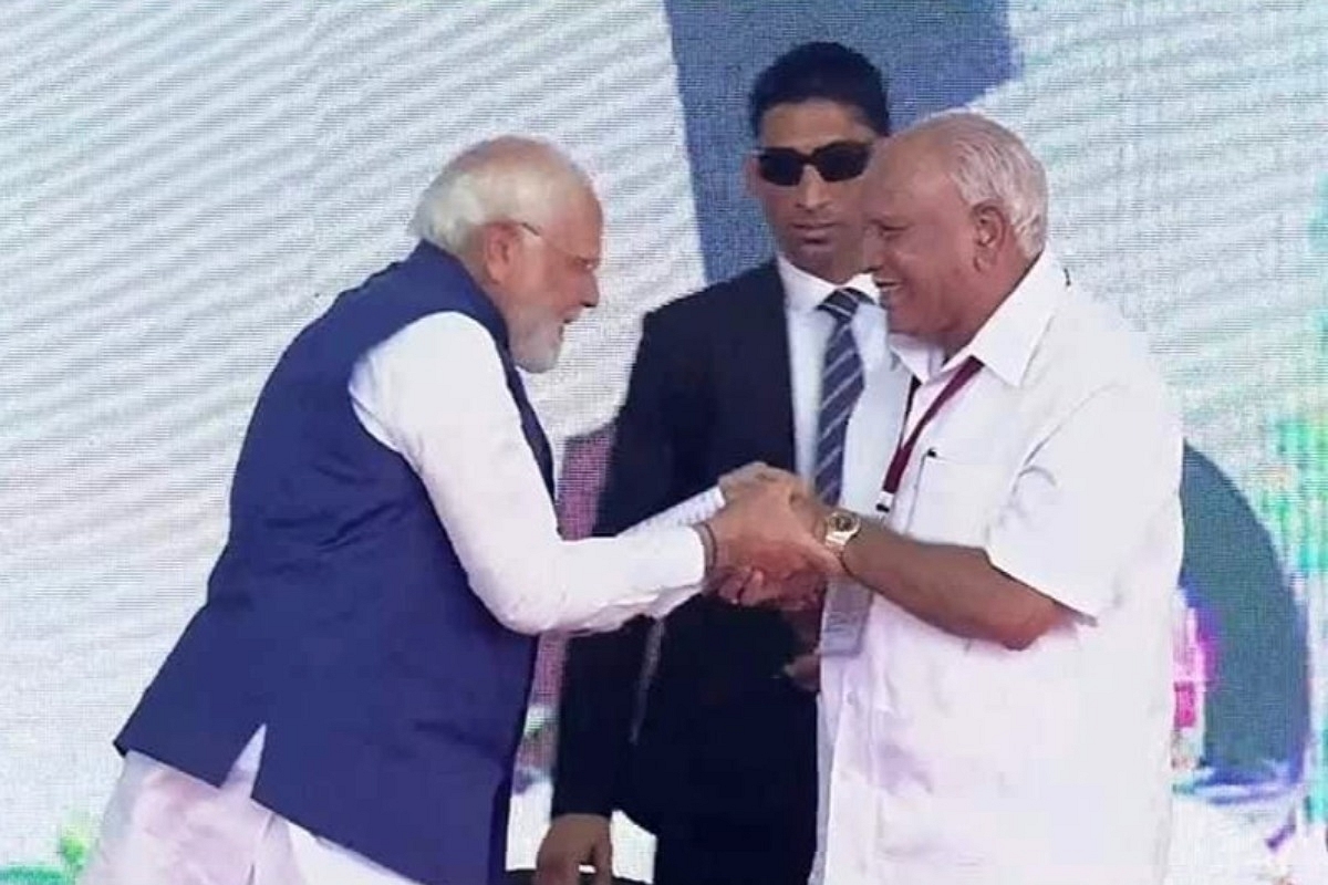 PM Modi Showers Praise On Yediyurappa's 80th Birthday At Public Meeting In Karnataka