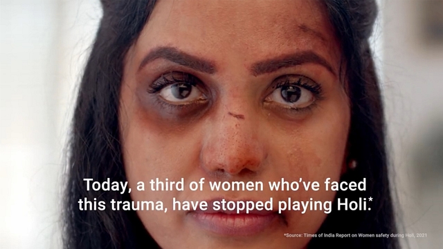 Stills from the Ad displaying the campaign message.