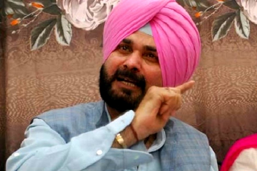 Punjab: Navjot Singh Sidhu To Visit Mansa To Pay Tribute To Sidhu Moosewala, Government Reduces Security To 12 Personnel
