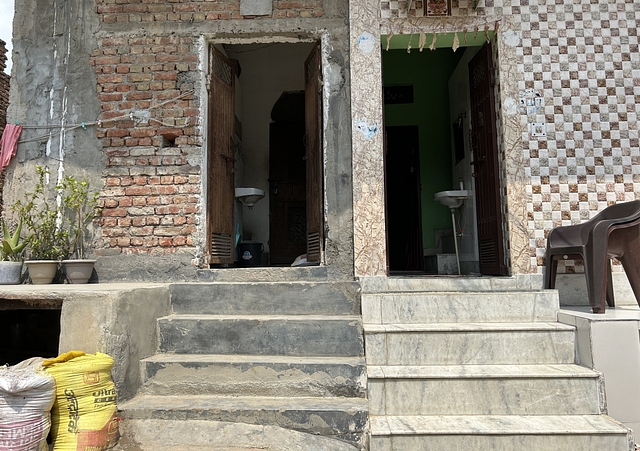 The house on the left is of Saahil while the right one is of Kamlesh