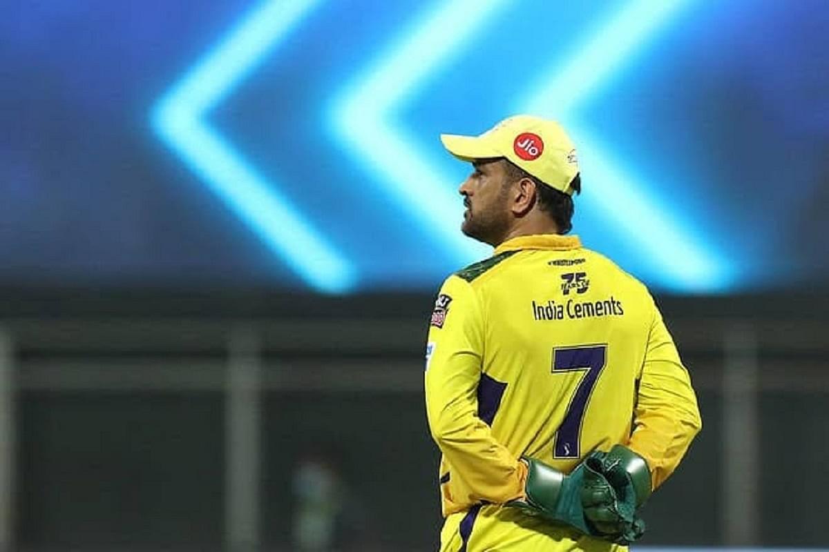 Dhoni Will Be Doing Neither Himself Nor CSK Any Good By Staying On