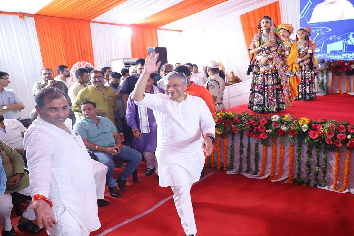 Uttar Pradesh: New Vande Bharat Train From Saharanpur To Prayagraj To Be Launched Soon