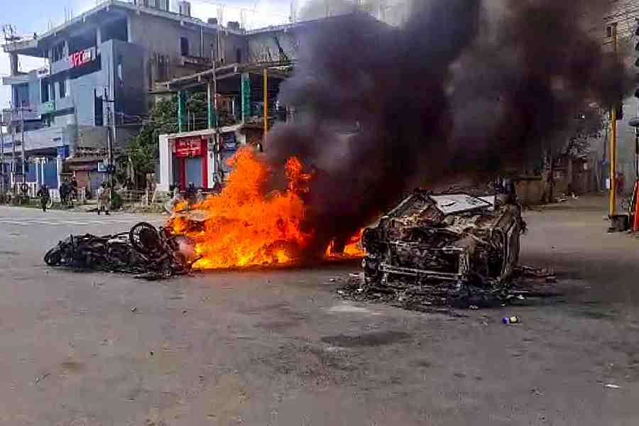 Manipur Mayhem: SC Summons Police Chief, Moots Judicial Committee To Examine Cases