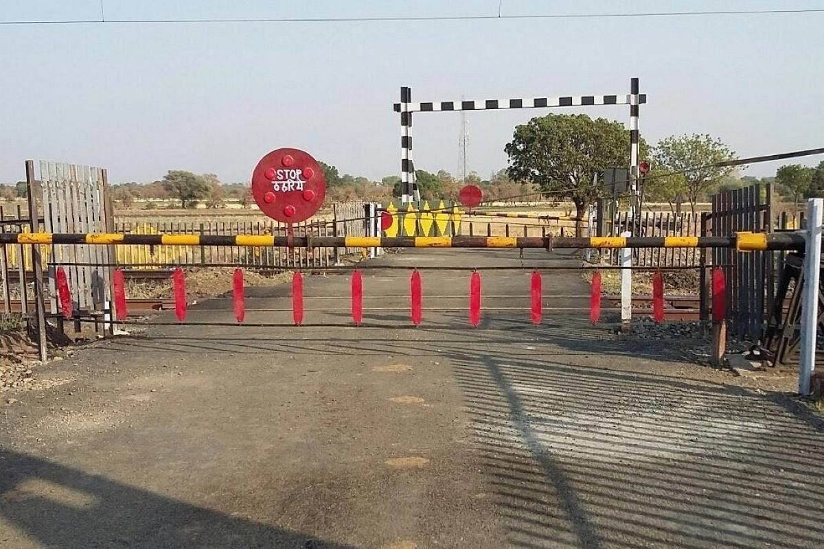 Railway Board's Fresh Directive: No Level Crossing in New Rail Line Projects
