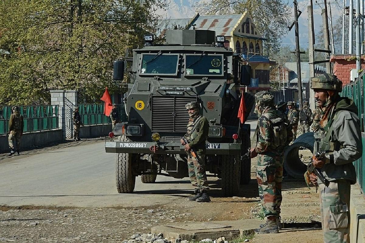 Veterans Jump The Gun, Uncover Identities Of Officers Killed In Anantnag Encounter Even Before Official Confirmation From Army: Report