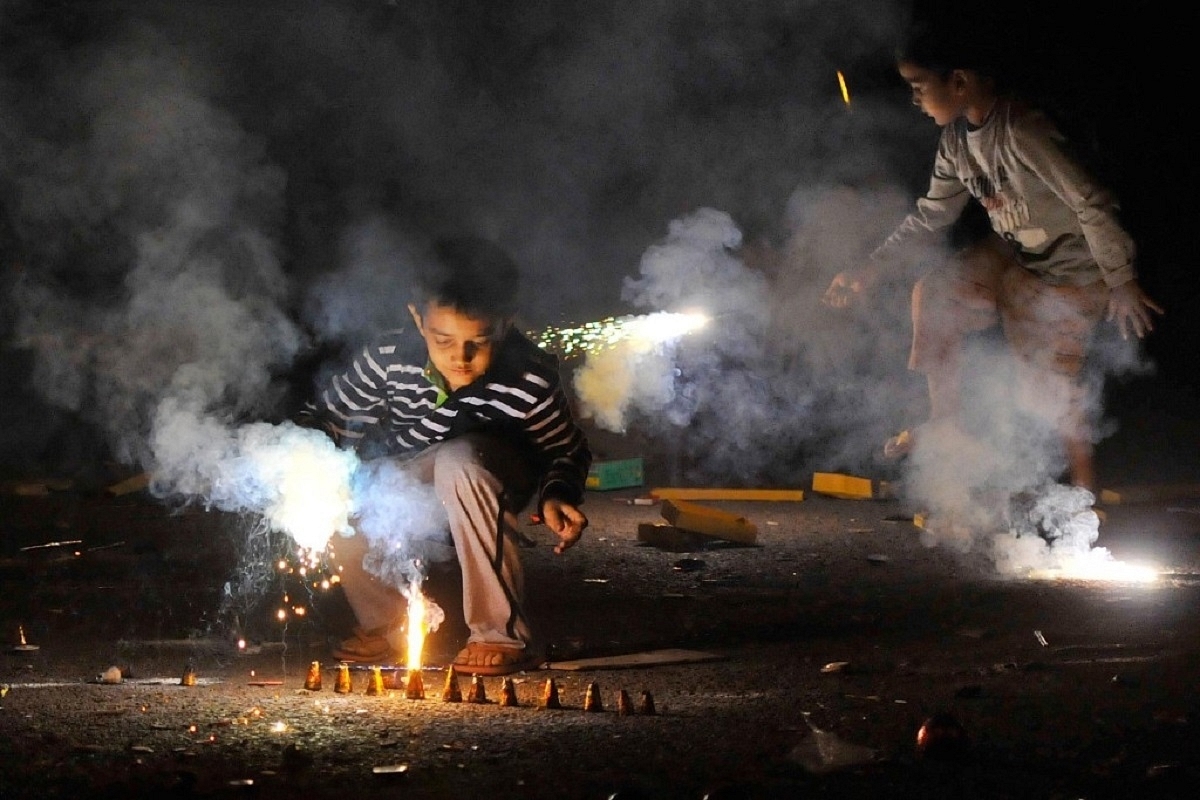 'Arresting People For Bursting Crackers Not A Solution, Go After Businesses Making It': SC Tells Police Ahead Of Diwali