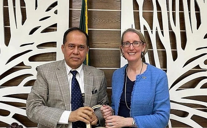 UK High Commissioner to Bangladesh Sarah Cook after her meeting with Chief Election Commissioner Kazi Habibul Awal
