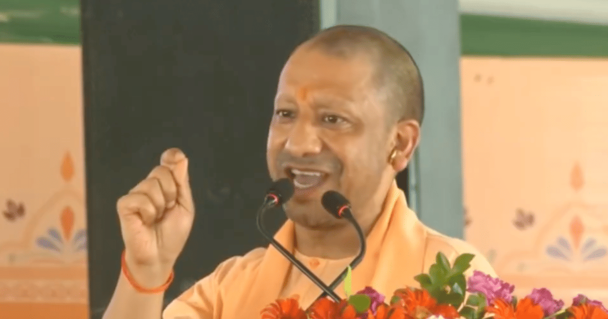 यूपी में 1 लाख नई नौकरियां, महिलाओं को 20% आरक्षण, सीएम योगी ने किया बड़ा ऐलान यूपी में 1 लाख नई नौकरियां, महिलाओं को 20% आरक्षण, सीएम योगी ने किया बड़ा ऐलान